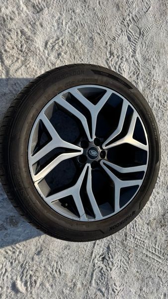 R21. Land Rover. Коплект дисків з резиною.  R21. Land Rover. Velar фото