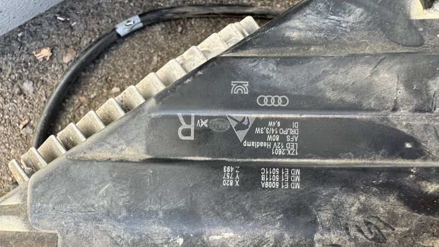 Фара права Audi Q5/SQ5. Оригінал. Комплектна 80A941774F фото